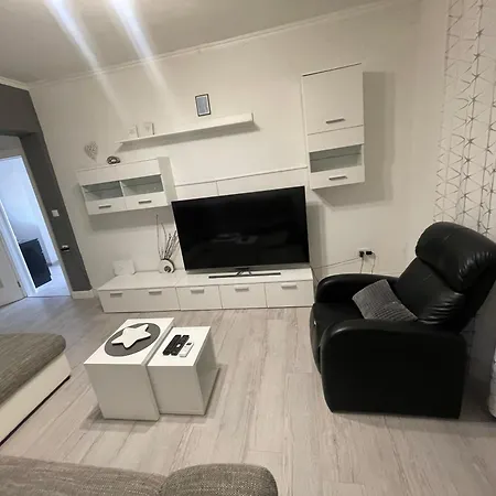 Primus Strbic Apartman *