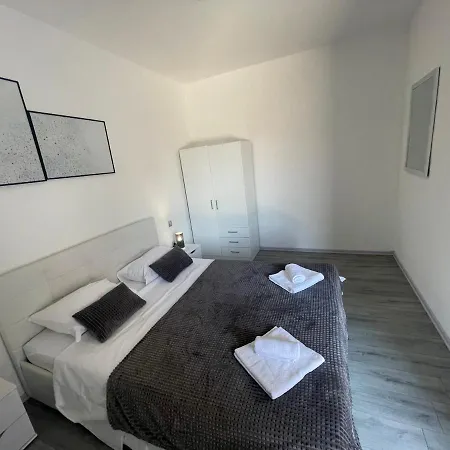 Primus Strbic Apartment Ploce (Dubrovnik-Neretva)