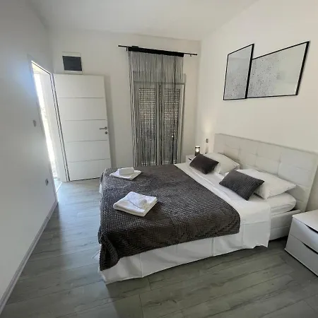 Apartament Primus Strbic