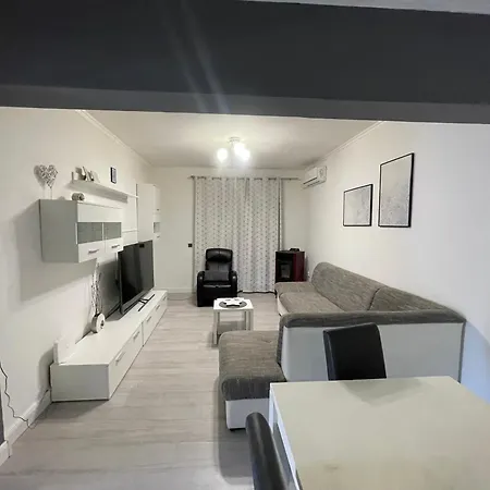 Apartman Primus Strbic