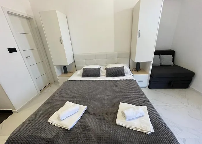 Primus Strbic Apartman Ploče