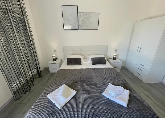 Primus Strbic Apartman Ploče